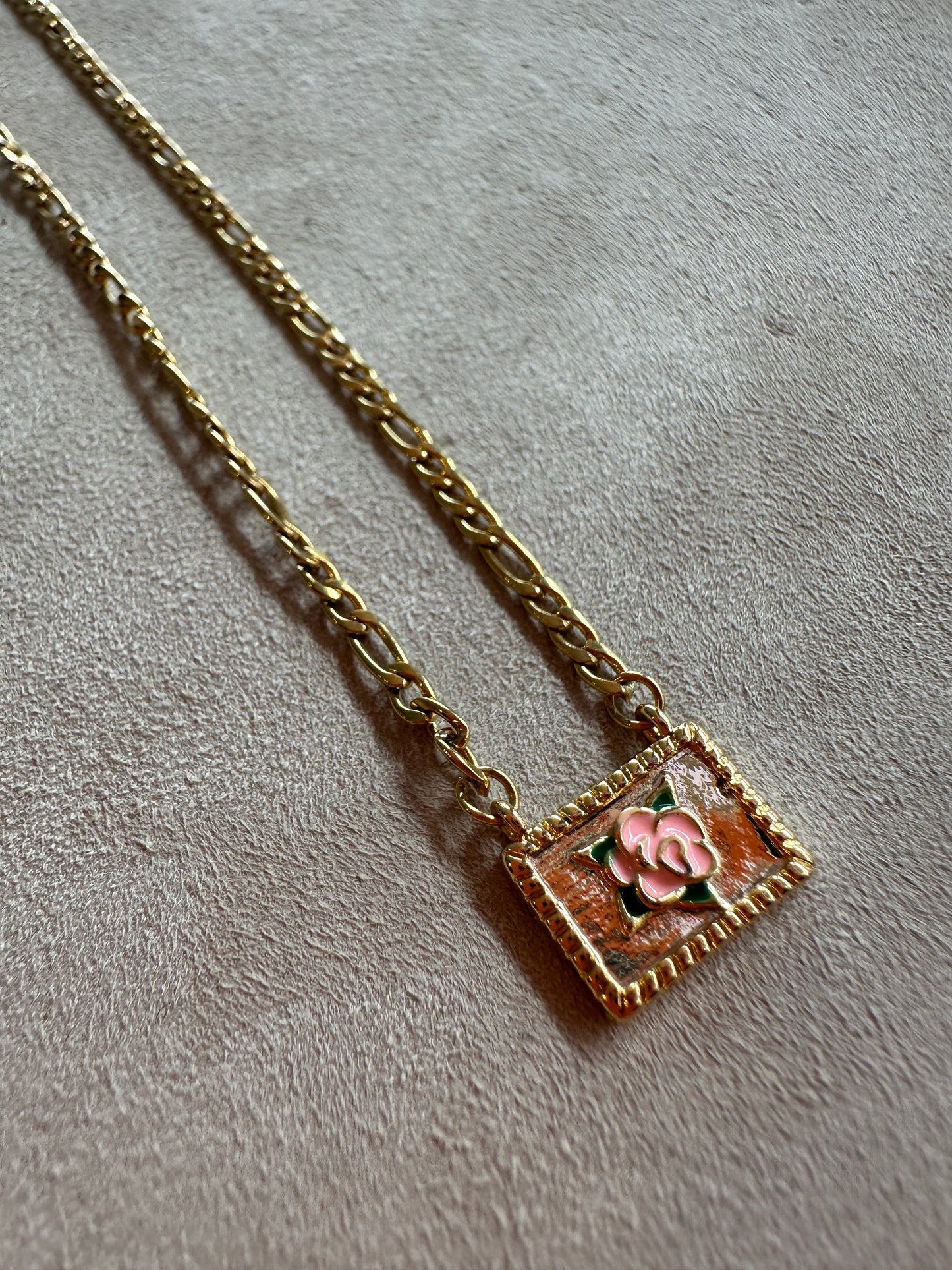 Rose Box Necklace